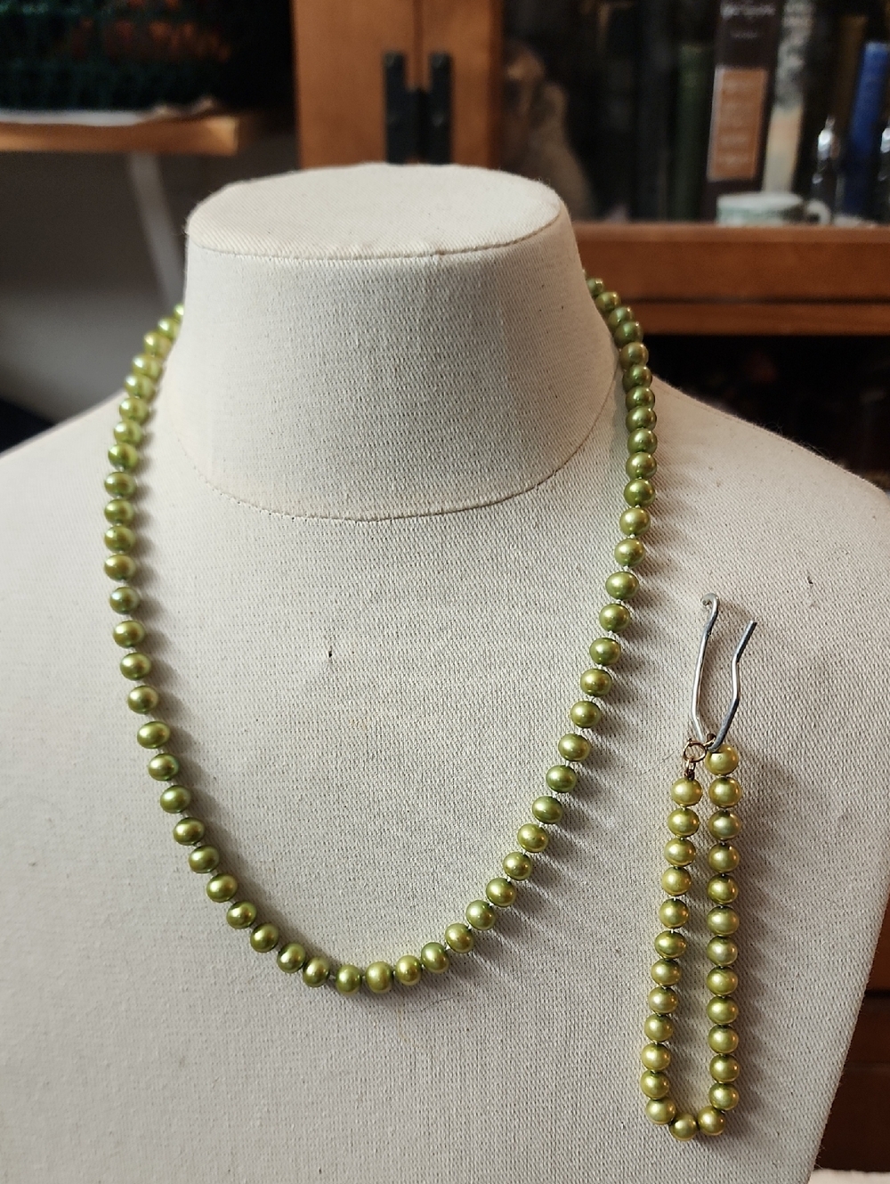 Vintage Light Green Freshwater Pearl Necklace And Bracelet With 14k Gold Clasps